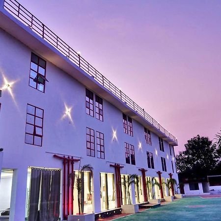 Hotel Oyo Townhouse 779 Gods County Tarapith Exterior foto