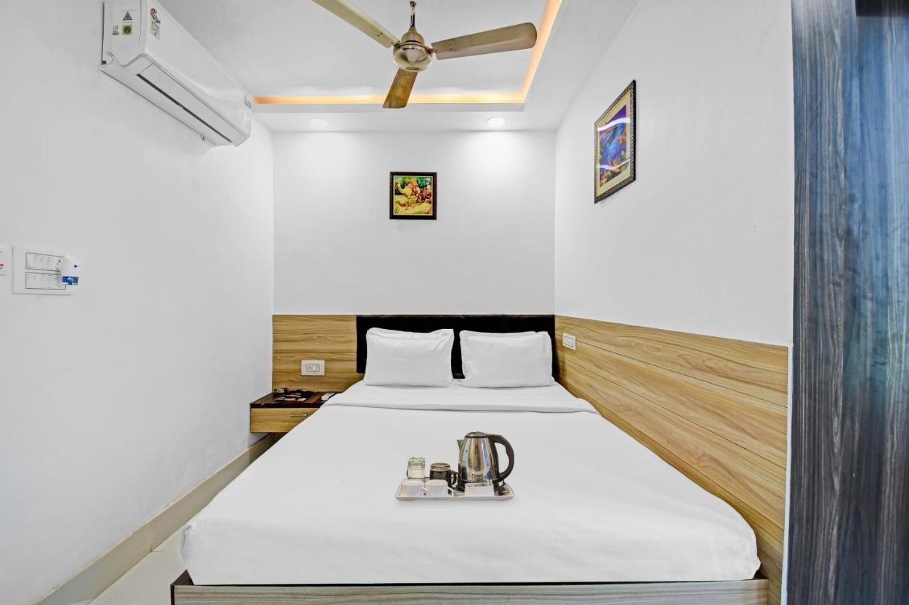 Hotel Oyo Townhouse 779 Gods County Tarapith Exterior foto