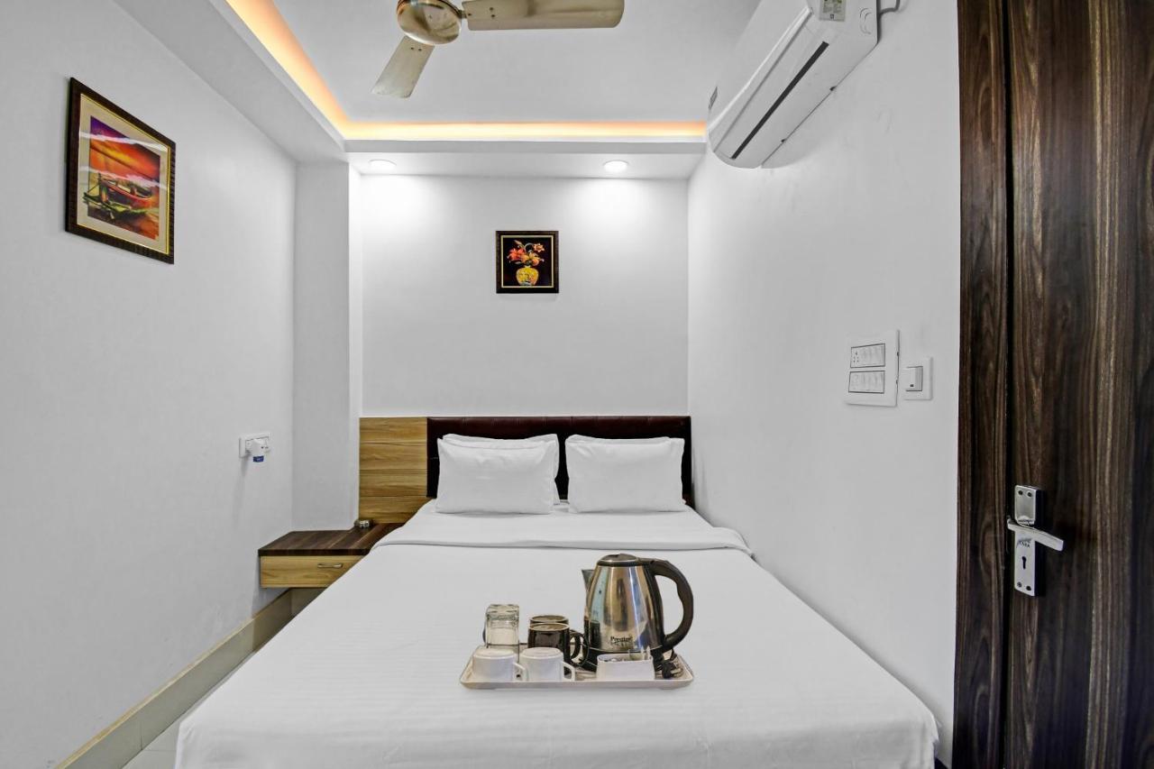 Hotel Oyo Townhouse 779 Gods County Tarapith Exterior foto
