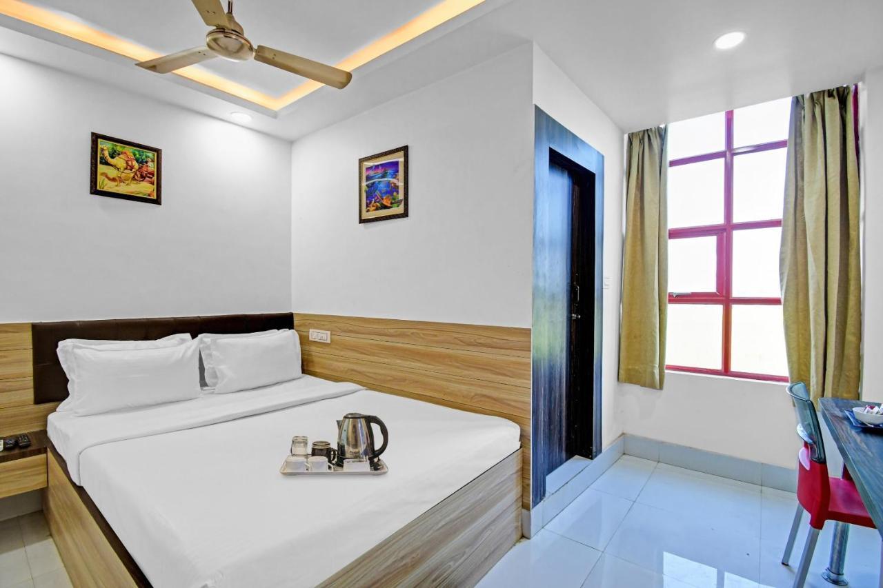 Hotel Oyo Townhouse 779 Gods County Tarapith Exterior foto