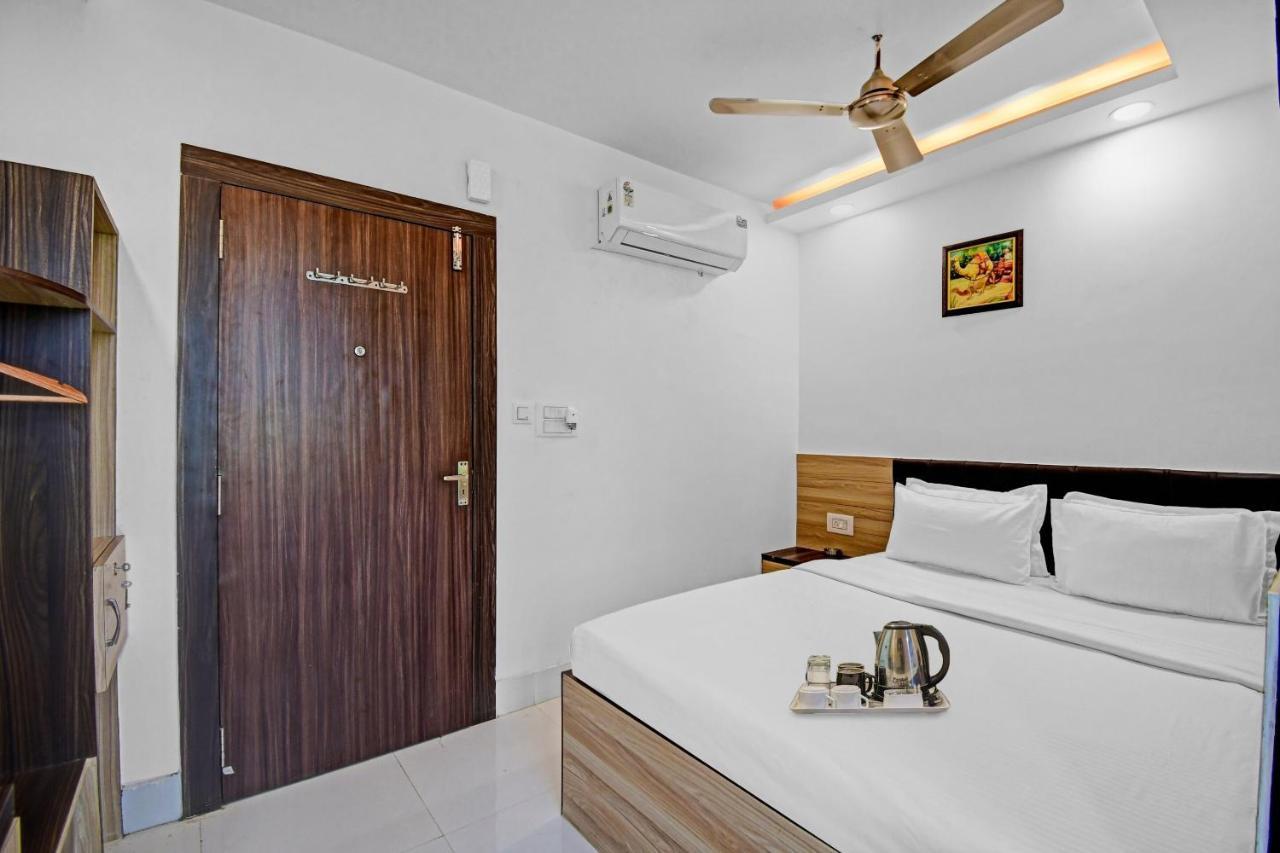 Hotel Oyo Townhouse 779 Gods County Tarapith Exterior foto
