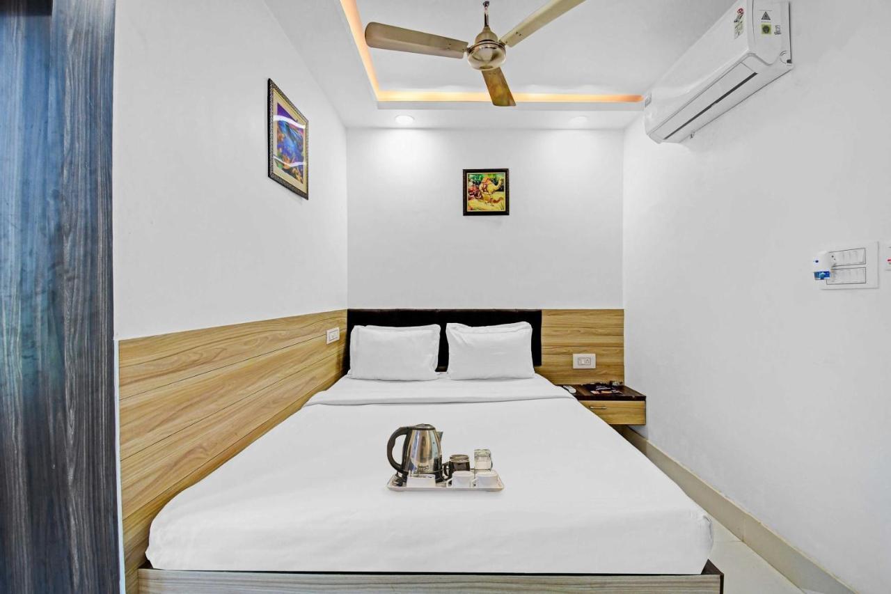 Hotel Oyo Townhouse 779 Gods County Tarapith Exterior foto